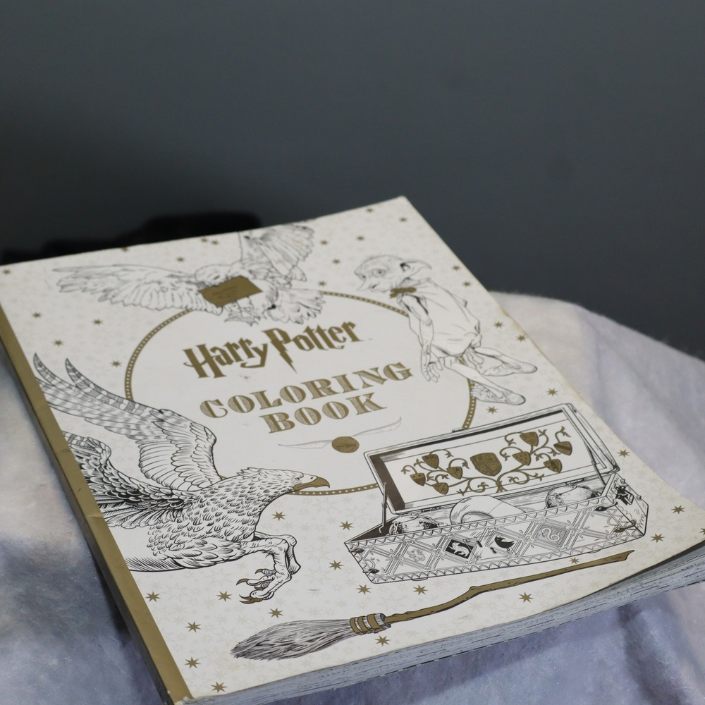 Harry Potter Coloring Book Magical Creatures‎ Hogwarts Crest Wizarding World